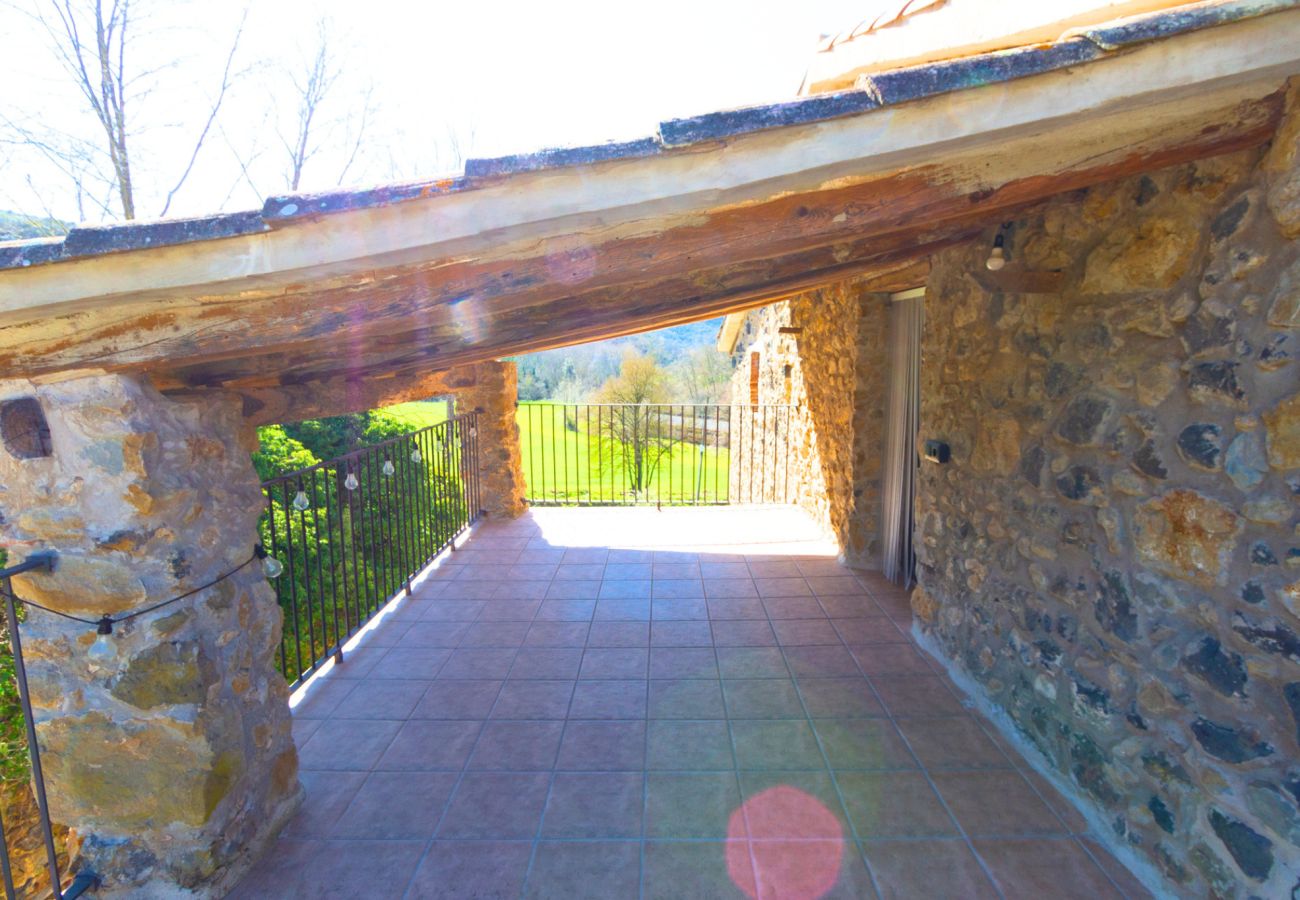 Villa en Sant Feliu de Pallerols - Villa amplia en La Garrotxa, naturaleza y tranquilidad