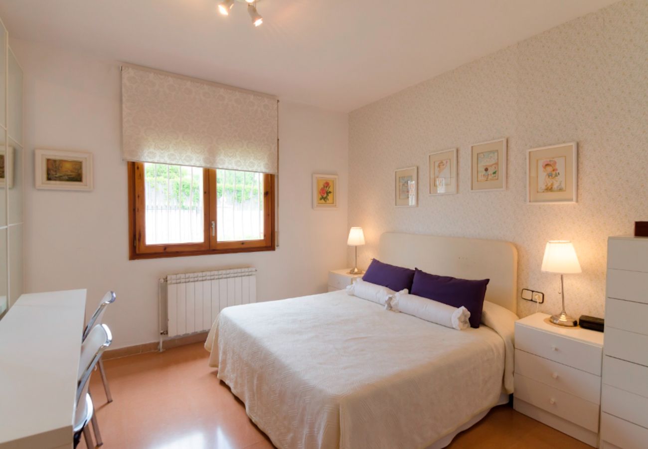 Villa en Sils - Villa relajante con piscina privada cerca de Costa Brava
