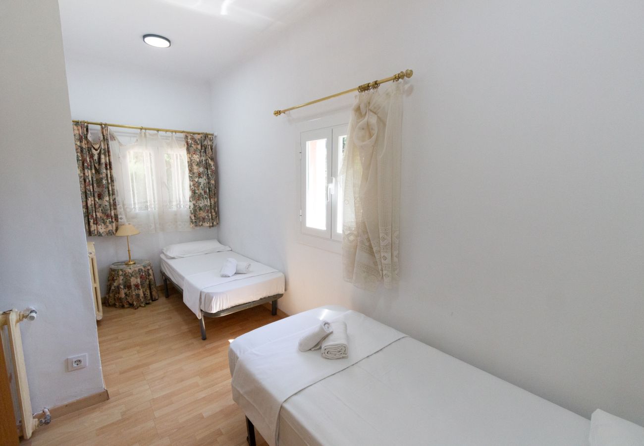Villa en Garrigoles - ¡Lujo y naturaleza a 20km de la playa de L'Escala!