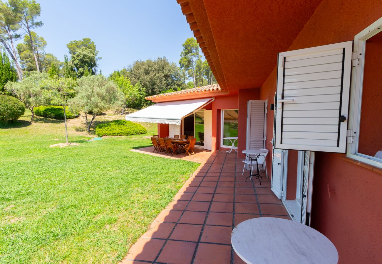 Villa en Garrigoles - ¡Lujo y naturaleza a 20km de la playa de L'Escala!