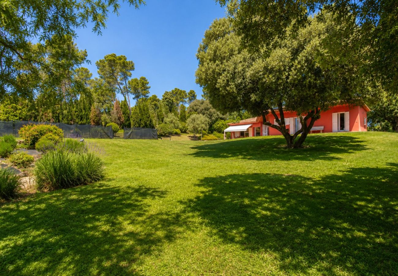 Villa en Garrigoles - ¡Lujo y naturaleza a 20km de la playa de L'Escala!