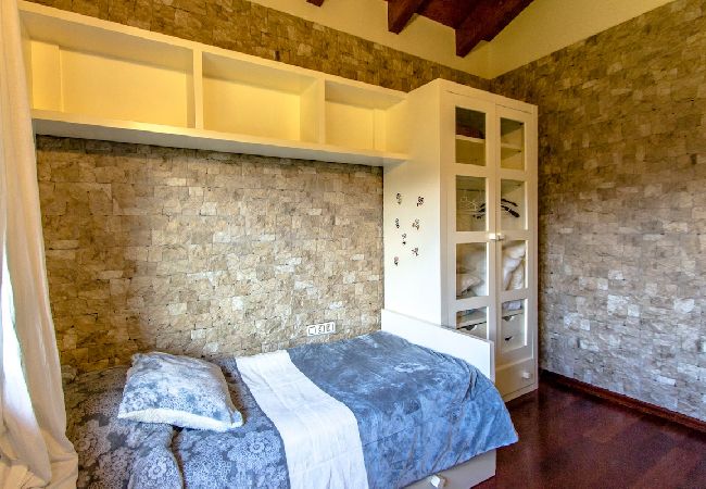 Villa à Vidreres -  Un joyau de la Costa Brava - à quelques minutes de la plage! Villa à Vidreres -  Un joyau de la Costa Brava - à quelques minutes de la plage!