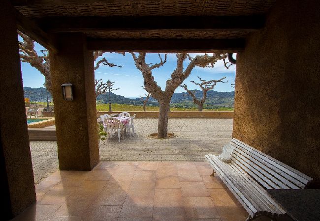 Villa à Alforja - Votre propre domaine privé à seulement 20 km de Salou! 