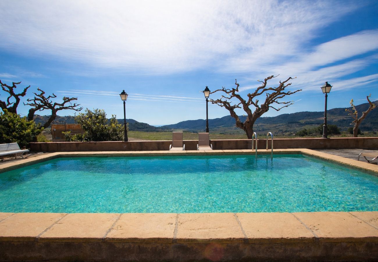 Villa à Alforja - Votre propre domaine privé à seulement 20 km de Salou! 