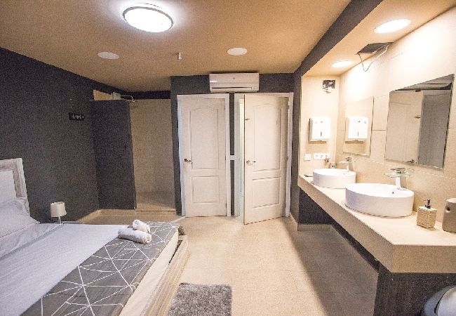 Villa à Rubí -  Détente & Recharge - à 34km de Barcelone! Villa à Rubí -  Détente & Recharge - à 34km de Barcelone!
