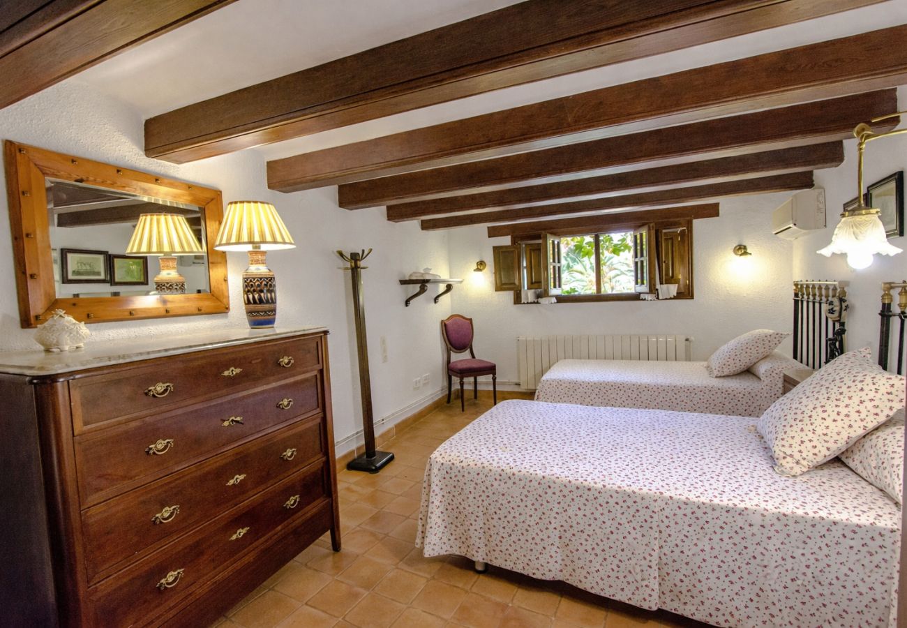 Villa à Santa Oliva - Sanctuaire unique avec piscine extra large !