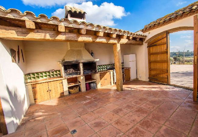 Villa à La Bisbal del Penedés -  Villa captivante au milieu des vignes, proche de Sitges