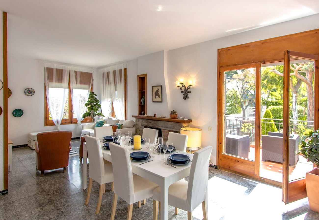 Villa à Sant Cugat del Vallès - Super Sant Cugat avec piscine à seulement 15 km de Barcelone !
