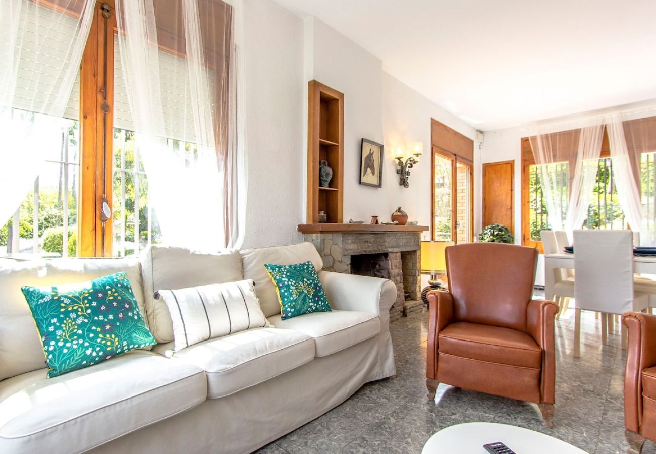 Villa à Sant Cugat del Vallès - Super Sant Cugat avec piscine à seulement 15 km de Barcelone !