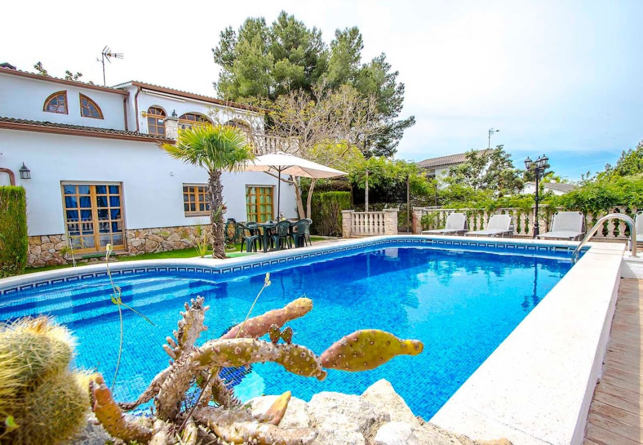 Villa à Castellet i la Gornal -  Élégance tentante - à 10 minutes des plages de la Costa Dorada!