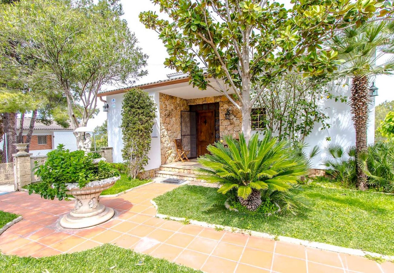 Villa à Castellet i la Gornal -  Élégance tentante - à 10 minutes des plages de la Costa Dorada!