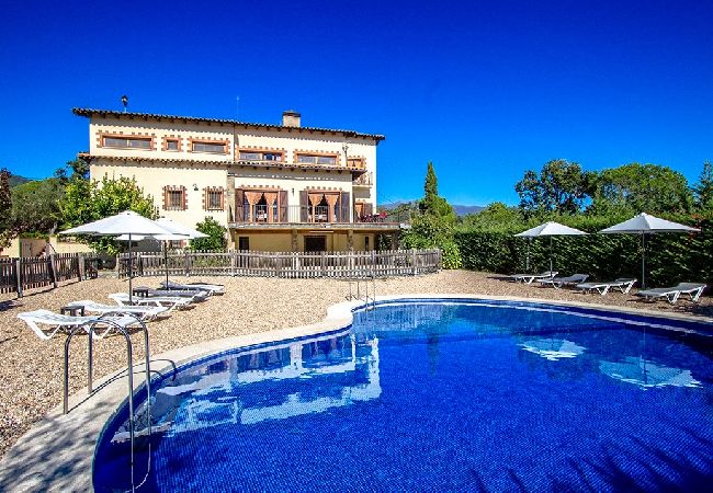 villa à Sant Pere de Vilamajor - Nature et tranquillité pour 24 personnes - à 30 km de la plage !