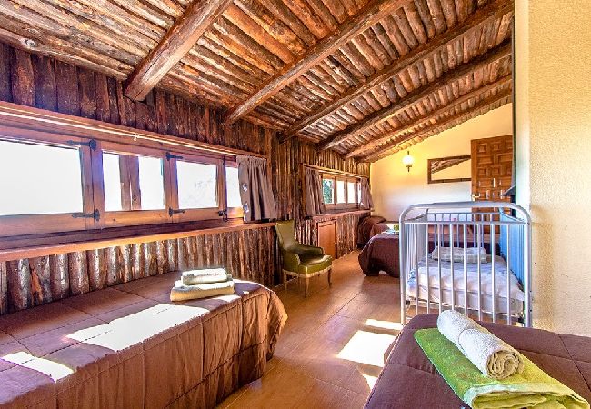 Villa à Sant Pere de Vilamajor - Nature et tranquillité pour 24 personnes - à 30 km de la plage ! Villa à Sant Pere de Vilamajor - Nature et tranquillité pour 24 personnes - à 30 km de la plage !