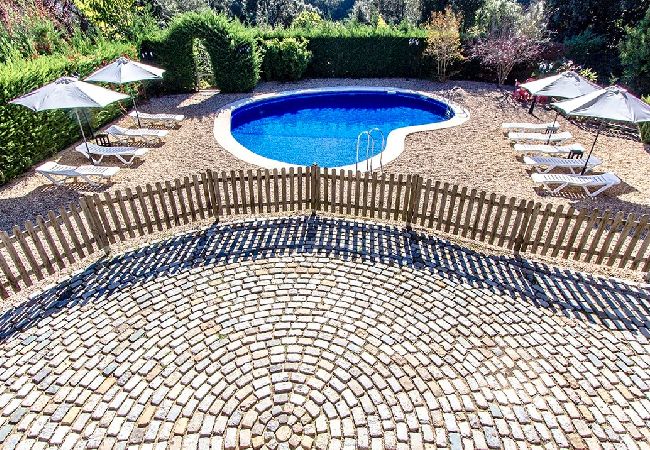 Villa à Sant Pere de Vilamajor - Nature et tranquillité pour 24 personnes - à 30 km de la plage ! Villa à Sant Pere de Vilamajor - Nature et tranquillité pour 24 personnes - à 30 km de la plage !