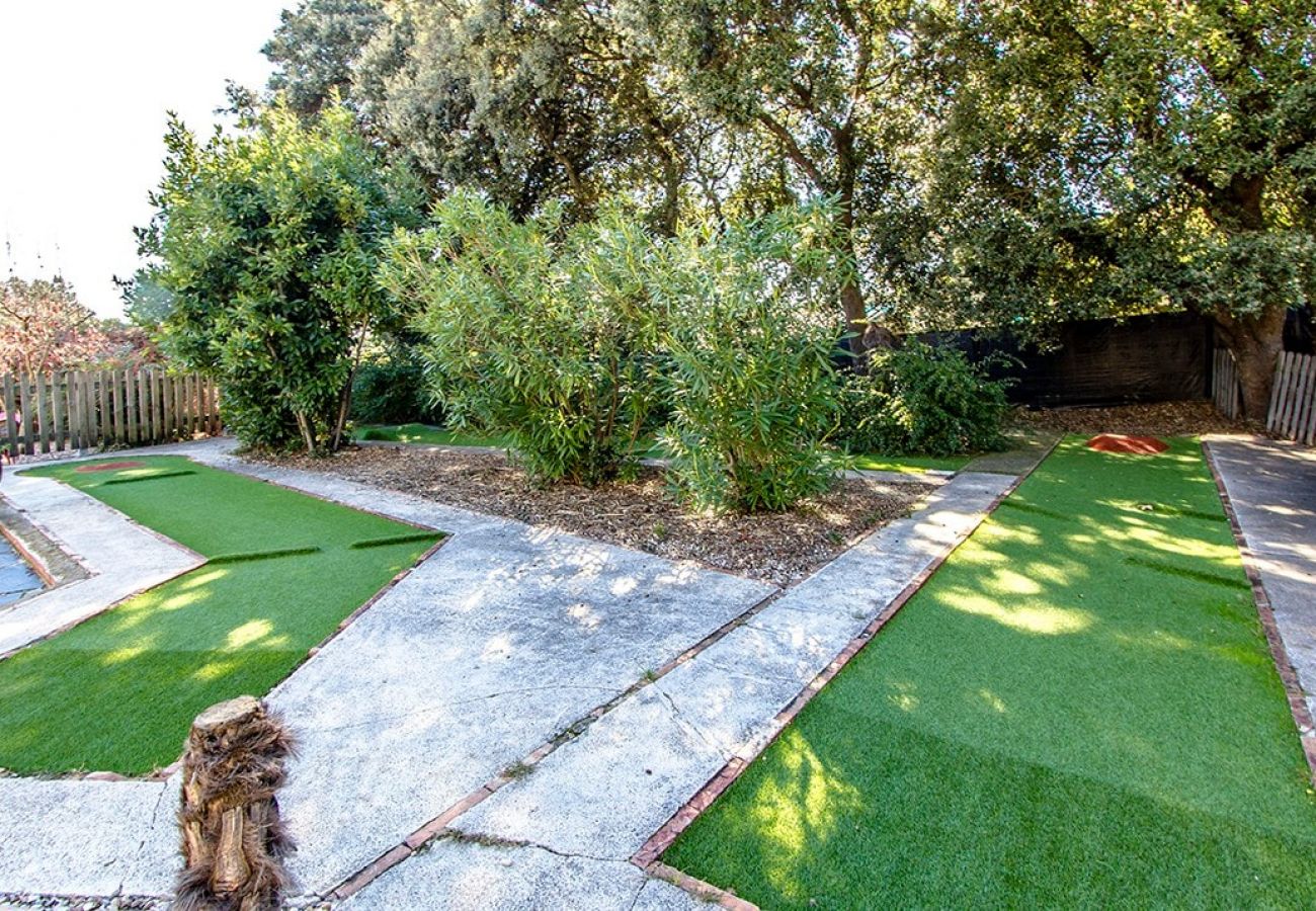 Villa à Sant Pere de Vilamajor - Nature et tranquillité pour 24 personnes - à 30 km de la plage !