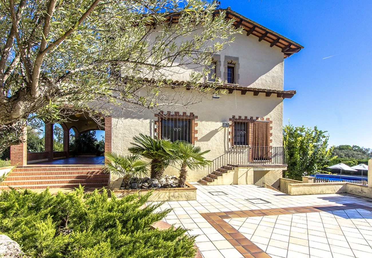 Villa à Sant Pere de Vilamajor - Nature et tranquillité pour 24 personnes - à 30 km de la plage !