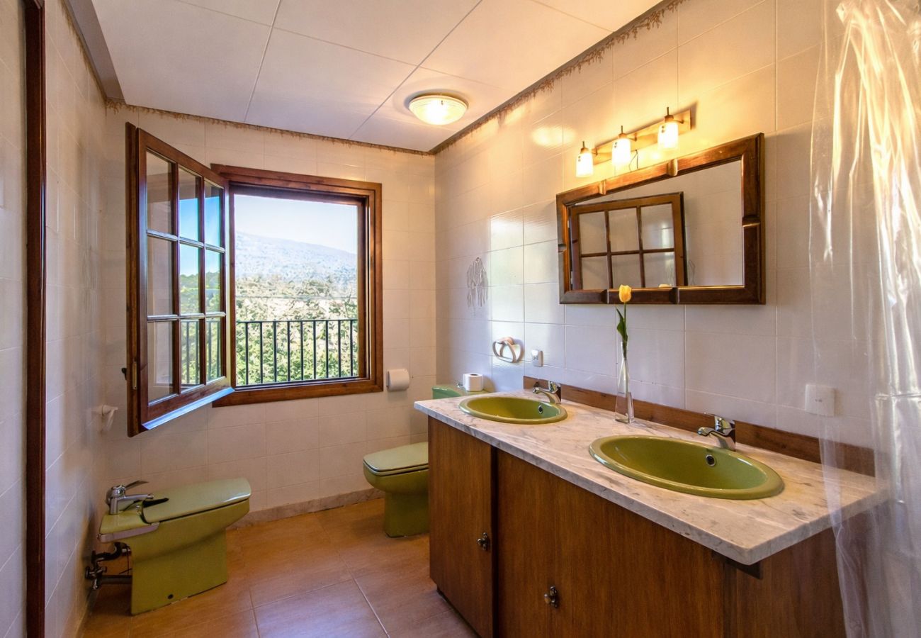 Villa à Sant Pere de Vilamajor - Nature et tranquillité pour 24 personnes - à 30 km de la plage !