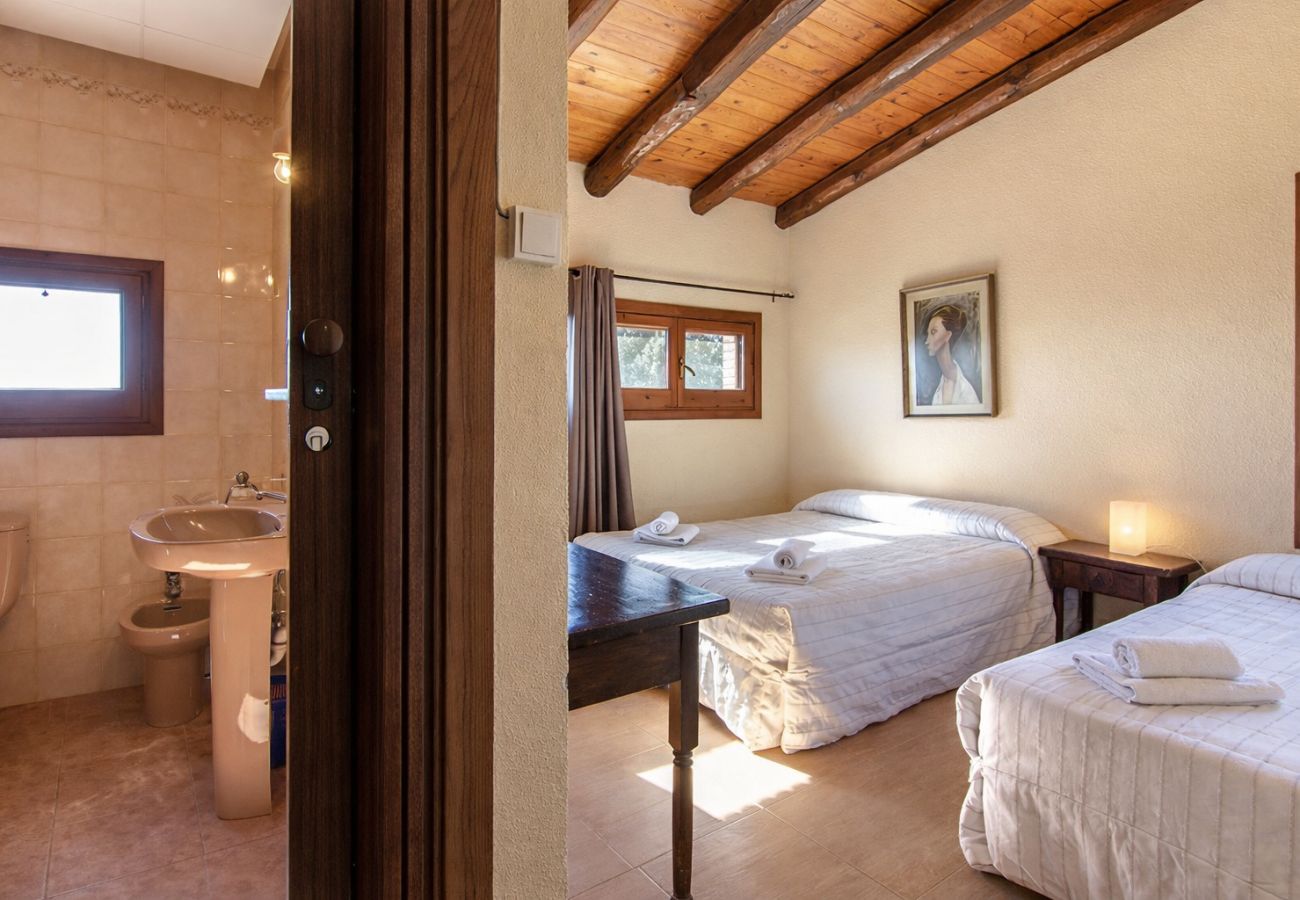 Villa à Sant Pere de Vilamajor - Nature et tranquillité pour 24 personnes - à 30 km de la plage !