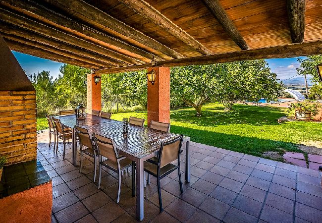 Villa à Castellet i la Gornal - Château de campagne pour 22 personnes - proche de Sitges ! Villa à Castellet i la Gornal - Château de campagne pour 22 personnes - proche de Sitges !