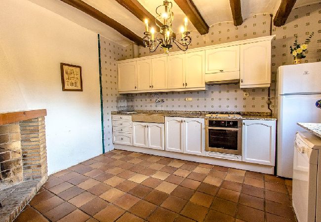Villa à Castellet i la Gornal - Château de campagne pour 22 personnes - proche de Sitges ! Villa à Castellet i la Gornal - Château de campagne pour 22 personnes - proche de Sitges !
