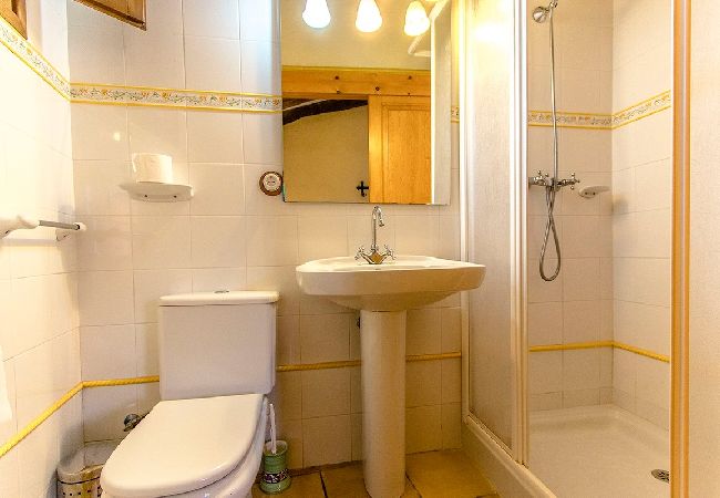 Villa à Castellet i la Gornal - Château de campagne pour 22 personnes - proche de Sitges ! Villa à Castellet i la Gornal - Château de campagne pour 22 personnes - proche de Sitges !