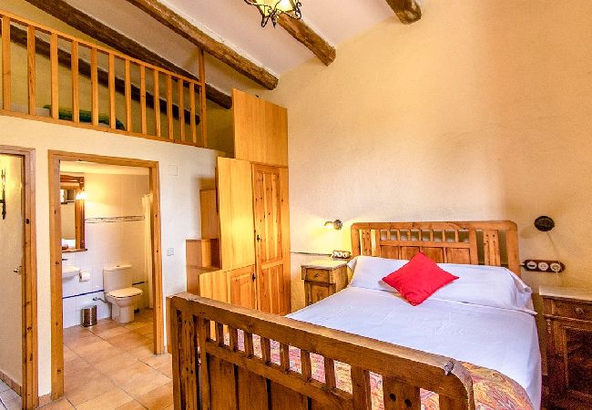 Villa à Castellet i la Gornal - Château de campagne pour 22 personnes - proche de Sitges ! Villa à Castellet i la Gornal - Château de campagne pour 22 personnes - proche de Sitges !