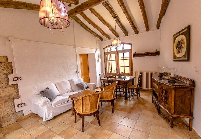 Villa à Castellet i la Gornal - Château de campagne pour 22 personnes - proche de Sitges ! Villa à Castellet i la Gornal - Château de campagne pour 22 personnes - proche de Sitges !