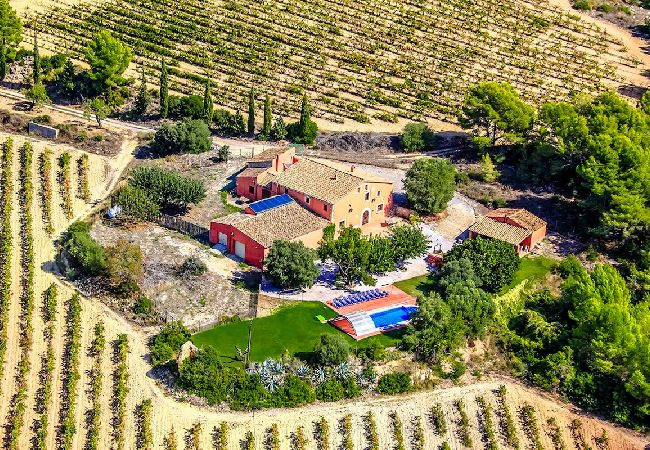 villa à Castellet i la Gornal - Château de campagne pour 22 personnes - proche de Sitges !