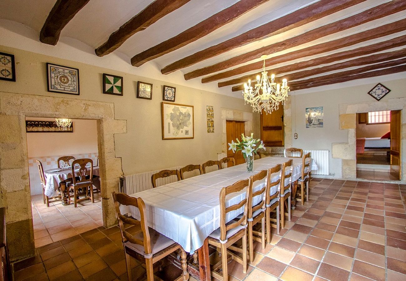 Villa à Castellet i la Gornal - Château de campagne pour 22 personnes - proche de Sitges !