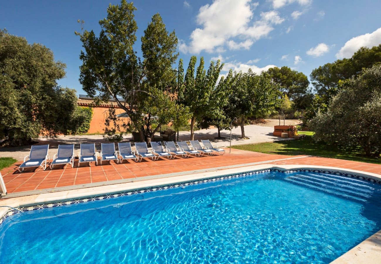 Villa à Castellet i la Gornal - Château de campagne pour 22 personnes - proche de Sitges !