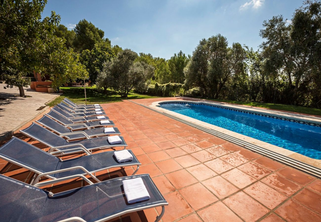 Villa à Castellet i la Gornal - Château de campagne pour 22 personnes - proche de Sitges !