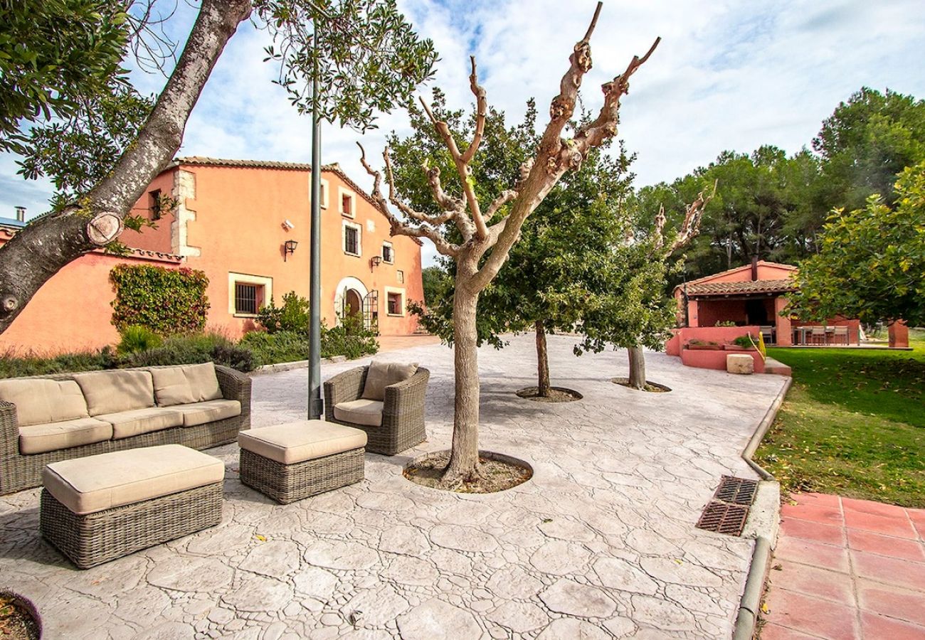 Villa à Castellet i la Gornal - Château de campagne pour 22 personnes - proche de Sitges !