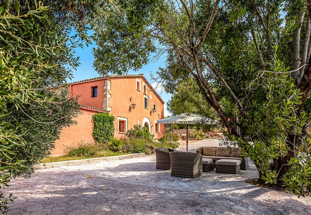 Villa à Castellet i la Gornal - Château de campagne pour 22 personnes - proche de Sitges !