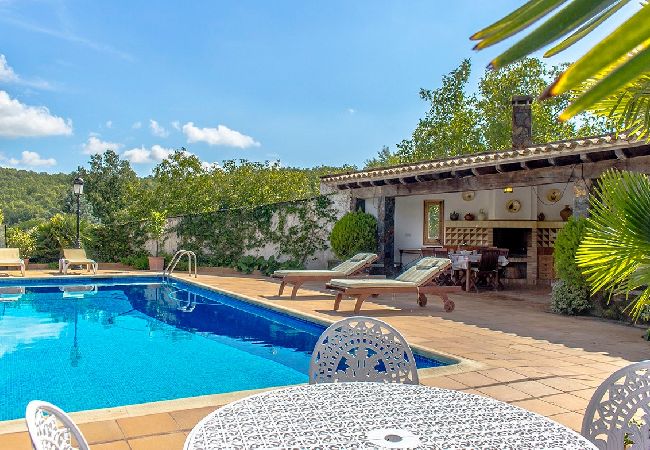 Villa à Gerone/Girona - Villa pittoresque dans la campagne de la Costa Brava.