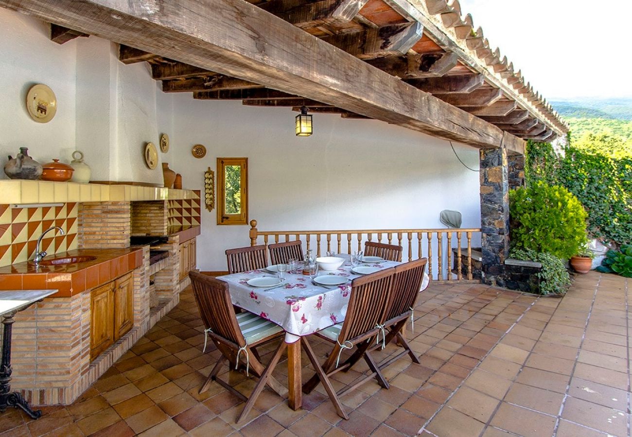 Villa à Gerone/Girona - Villa pittoresque dans la campagne de la Costa Brava.