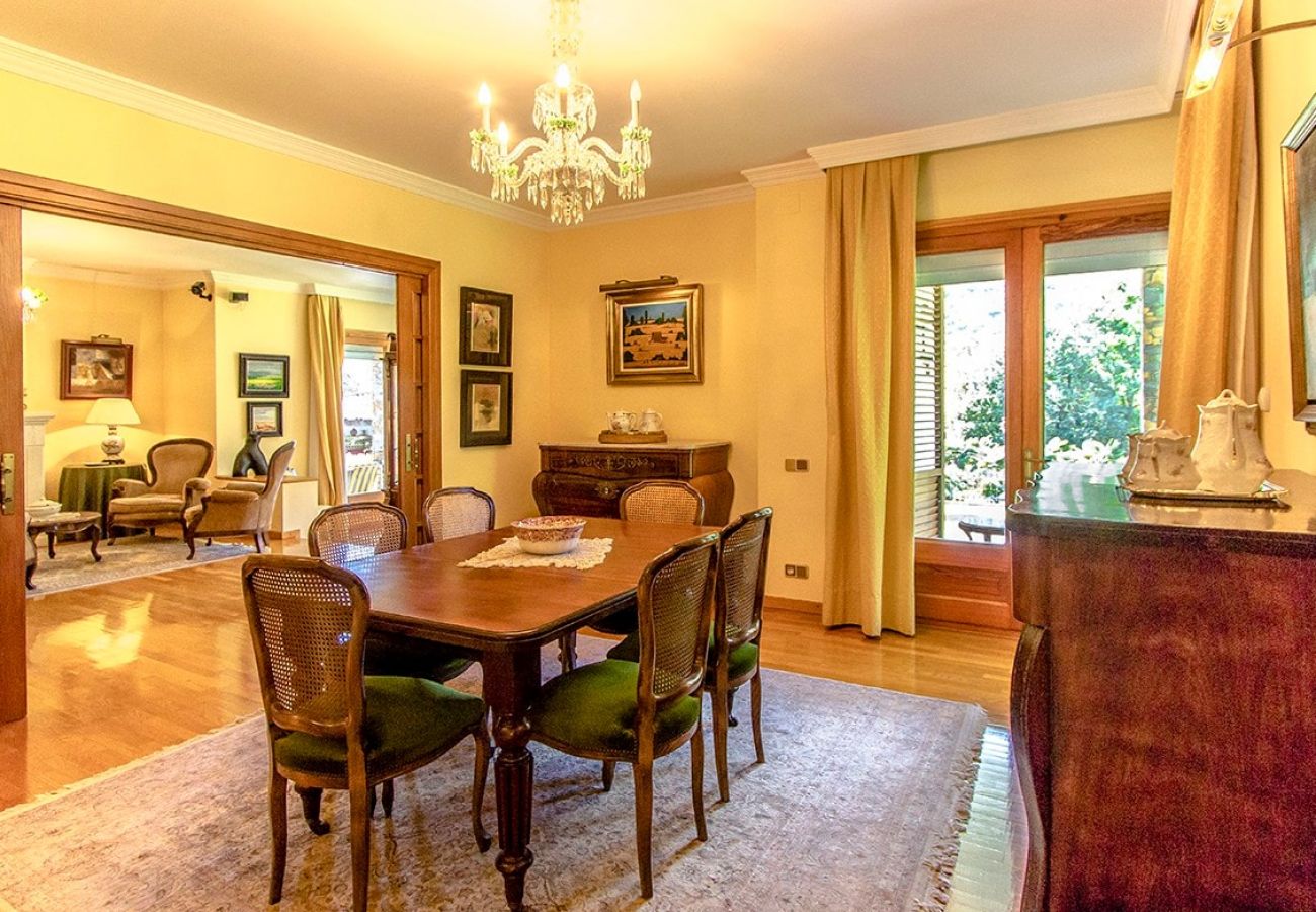 Villa à Gerone/Girona - Villa pittoresque dans la campagne de la Costa Brava.