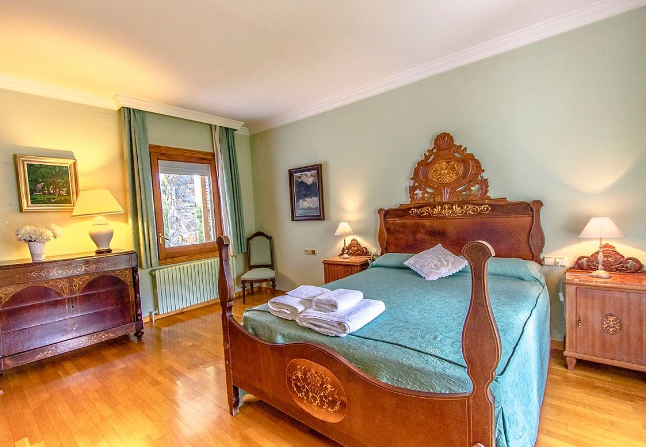 Villa à Gerone/Girona - Villa pittoresque dans la campagne de la Costa Brava.