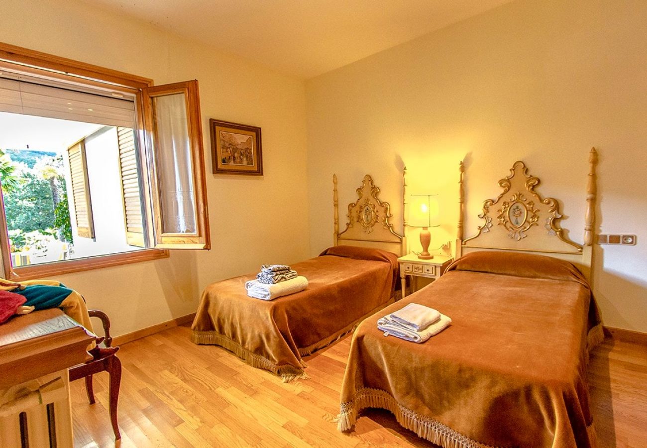 Villa à Gerone/Girona - Villa pittoresque dans la campagne de la Costa Brava.