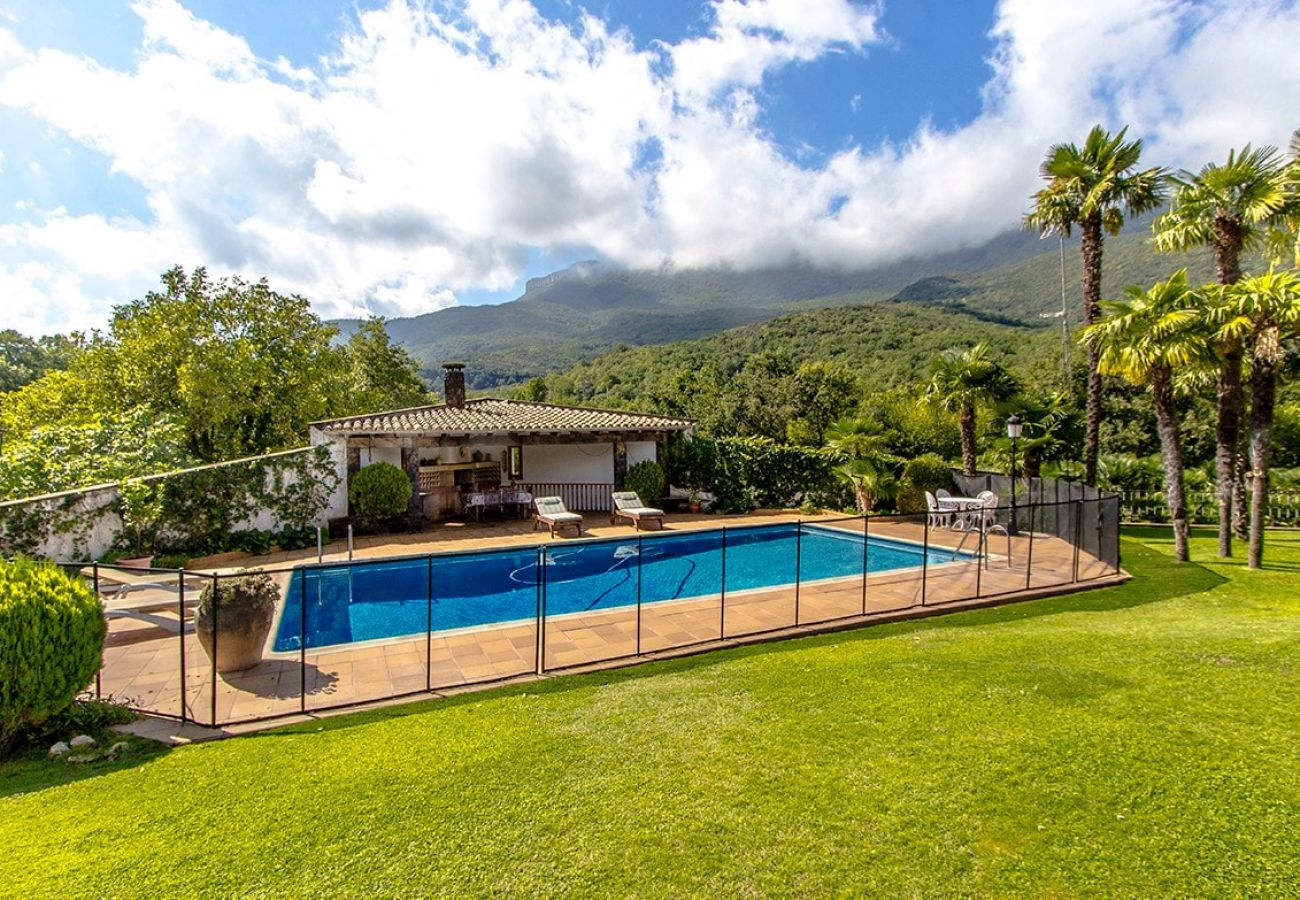 Villa à Gerone/Girona - Villa pittoresque dans la campagne de la Costa Brava.