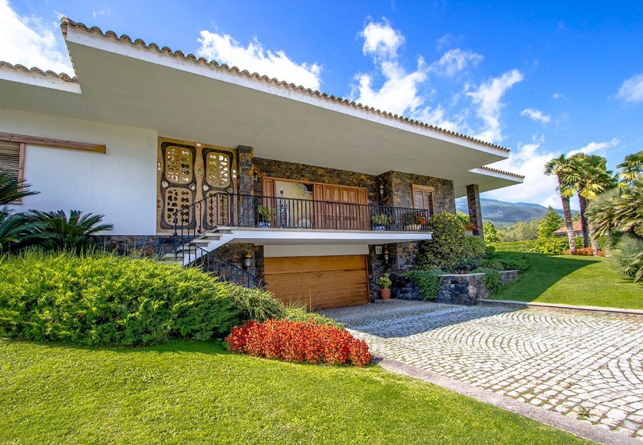 Villa à Gerone/Girona - Villa pittoresque dans la campagne de la Costa Brava.