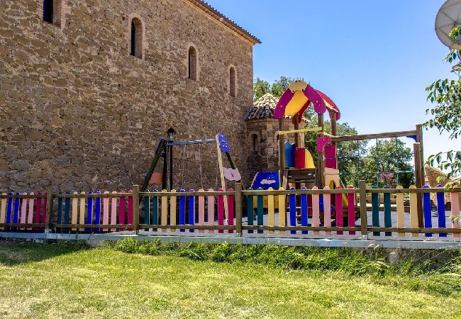 Villa à Llobera -  Villa rustique en campagne catalane avec piscine privée!