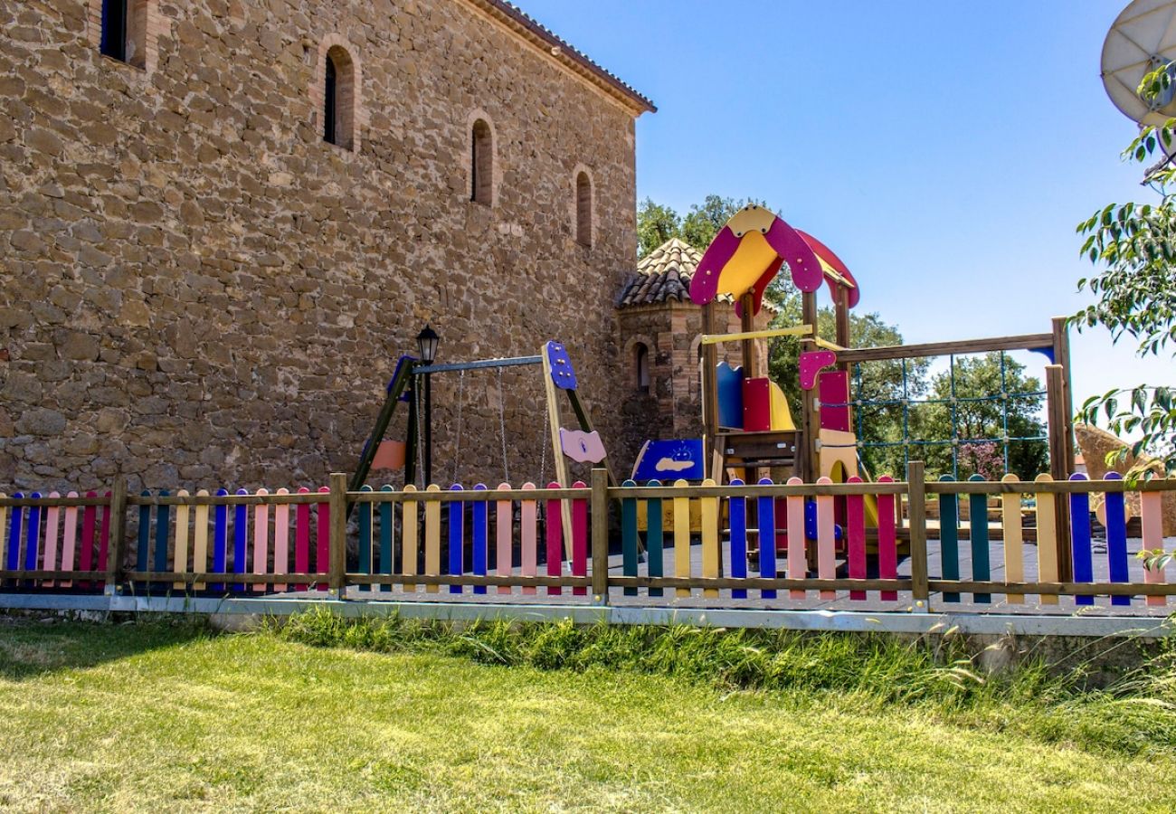 Villa à Llobera -  Villa rustique en campagne catalane avec piscine privée!