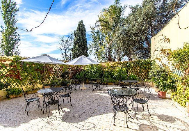 Villa à Banyeres del Penedès - Impressionnant et Idyllique manoir 39 personnes  Villa à Banyeres del Penedès - Impressionnant et Idyllique manoir 39 personnes