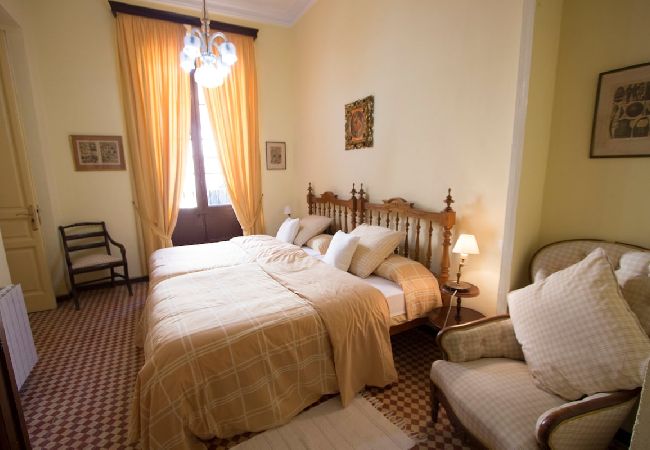 Villa à Banyeres del Penedès - Impressionnant et Idyllique manoir 39 personnes  Villa à Banyeres del Penedès - Impressionnant et Idyllique manoir 39 personnes