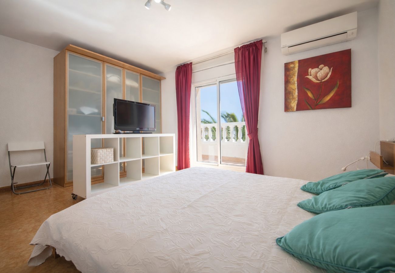 Villa à Miami Playa -  À pied du village et à 200m de la plage isolée !