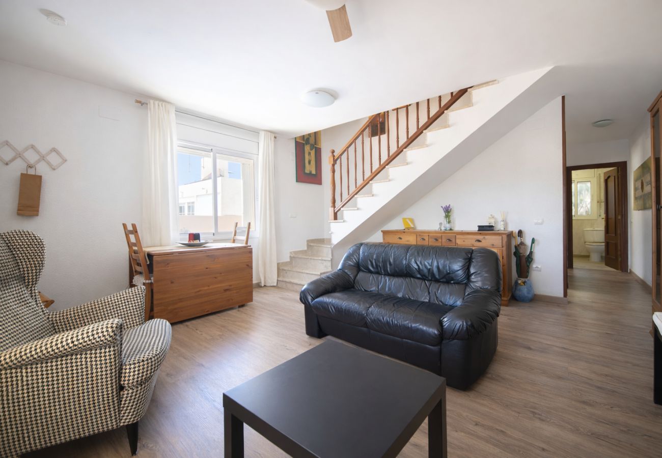 Villa à Miami Playa -  À pied du village et à 200m de la plage isolée !