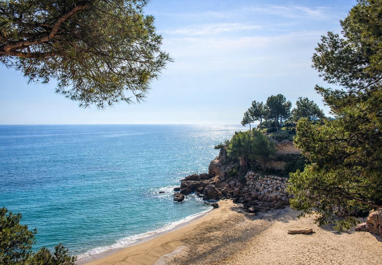 Villa à Miami Playa -  À pied du village et à 200m de la plage isolée !