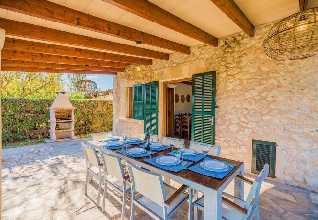 Villa à Mallorca -  Villa rustique près des plages de Puerto Pollensa! Villa à Mallorca -  Villa rustique près des plages de Puerto Pollensa!