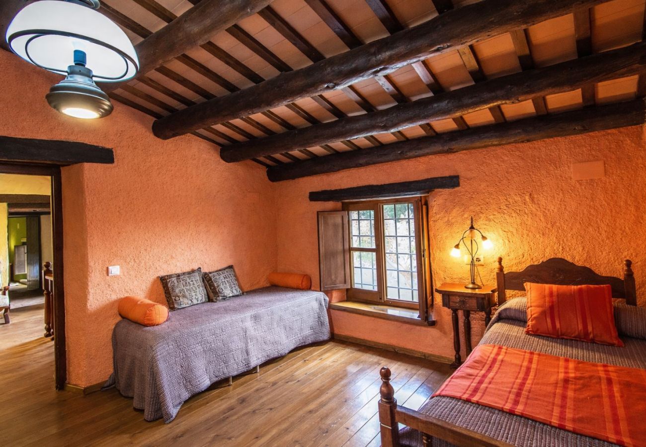 Villa à Sant Feliu de Buixalleu - Magnifique retraite de montagne sur la Costa Brava - à 30 km de la plage !