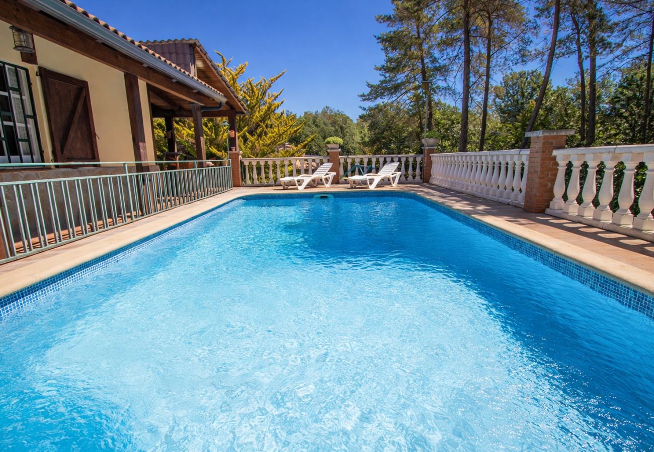 Villa à Santa Coloma de Farners -  Villa Costa Brava avec piscine privée et jardin spacieux